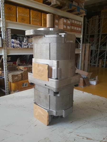 Насос 705-51-20370