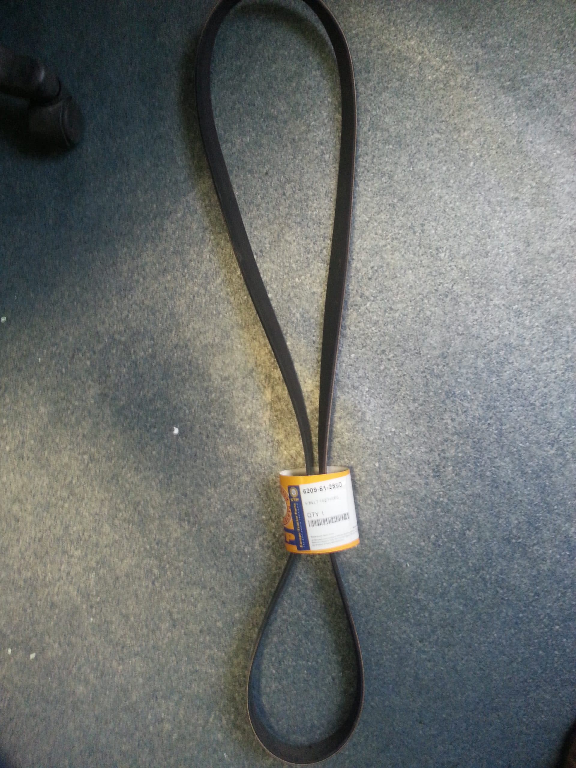 Ремень вентилятора 6209-61-2890